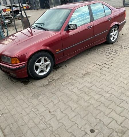 Красный БМВ 3 Серия, объемом двигателя 1.8 л и пробегом 243 тыс. км за 1500 $, фото 1 на Automoto.ua