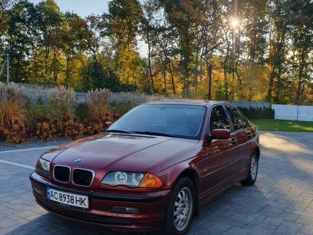 Красный БМВ 3 Серия, объемом двигателя 1.9 л и пробегом 300 тыс. км за 3000 $, фото 1 на Automoto.ua