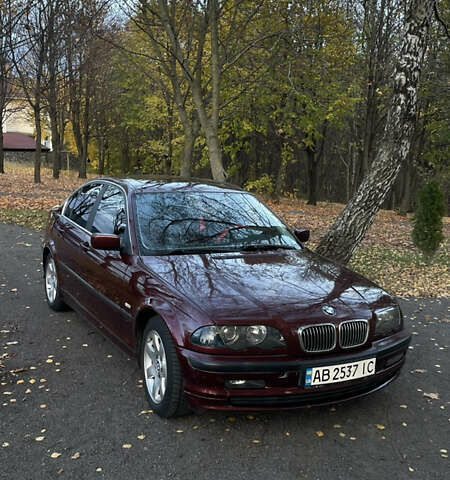 Красный БМВ 3 Серия, объемом двигателя 2.2 л и пробегом 282 тыс. км за 4900 $, фото 1 на Automoto.ua