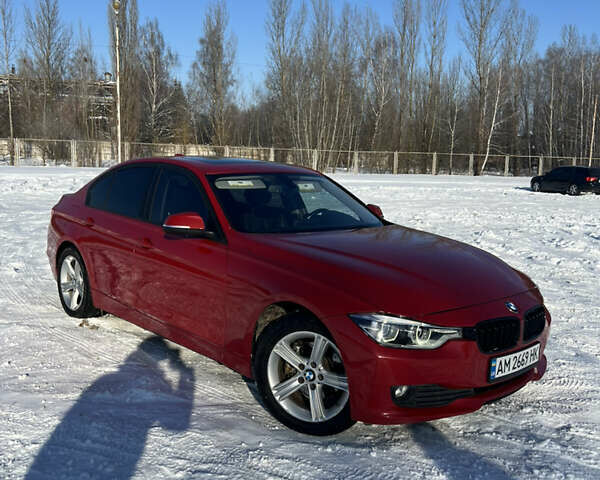Красный БМВ 3 Серия, объемом двигателя 2 л и пробегом 226 тыс. км за 10800 $, фото 1 на Automoto.ua