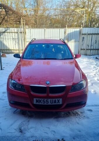 Красный БМВ 3 Серия, объемом двигателя 2 л и пробегом 270 тыс. км за 3700 $, фото 1 на Automoto.ua