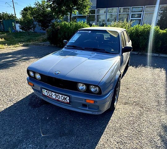 БМВ 3 Серия, объемом двигателя 2.4 л и пробегом 0 тыс. км за 2499 $, фото 1 на Automoto.ua