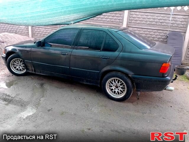 БМВ 3 Серия, объемом двигателя 1.8 л и пробегом 111 тыс. км за 1900 $, фото 1 на Automoto.ua