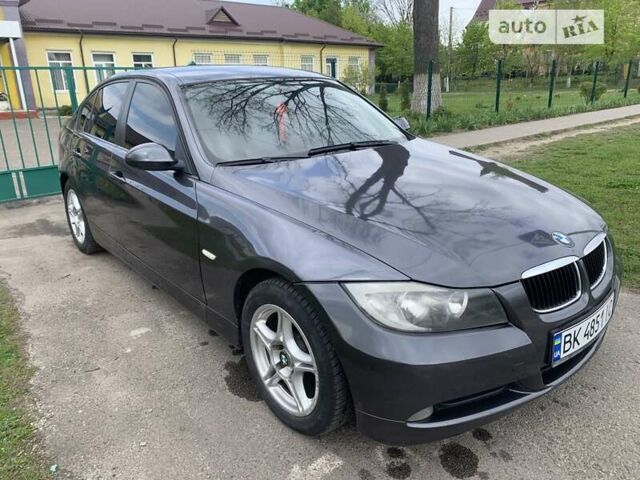 БМВ 3 Серия, объемом двигателя 2 л и пробегом 300 тыс. км за 7000 $, фото 1 на Automoto.ua