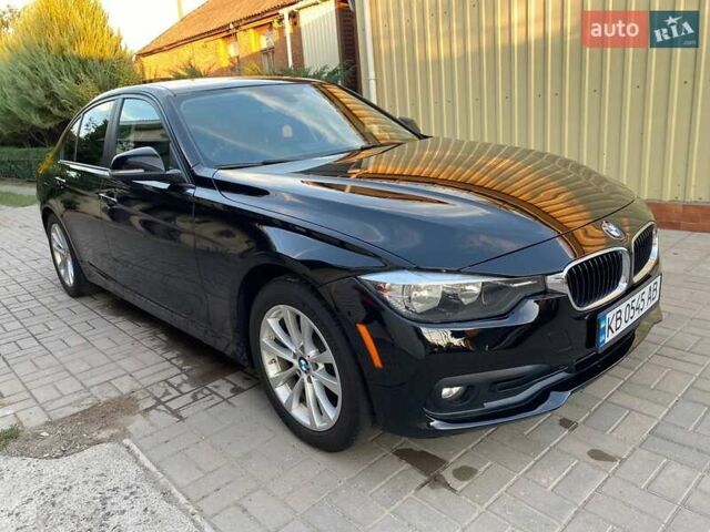 БМВ 3 Серия, объемом двигателя 2 л и пробегом 69 тыс. км за 13700 $, фото 1 на Automoto.ua