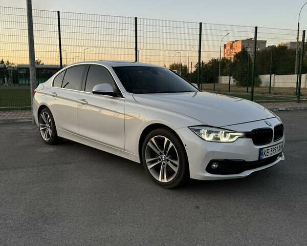 БМВ 3 Серия, объемом двигателя 2 л и пробегом 77 тыс. км за 21800 $, фото 1 на Automoto.ua