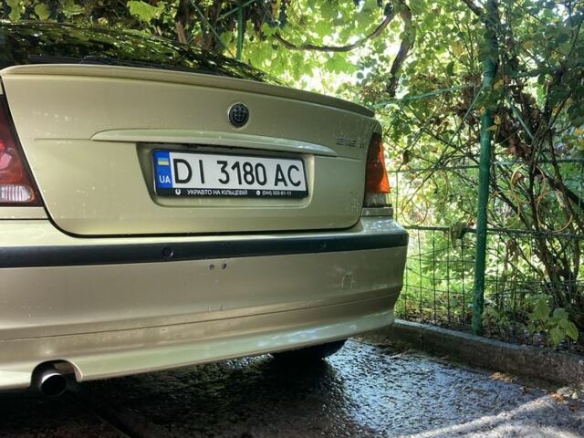 Жовтий БМВ 3 Серія, об'ємом двигуна 1.8 л та пробігом 200 тис. км за 4100 $, фото 1 на Automoto.ua