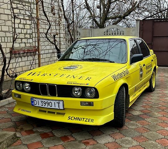 Жовтий БМВ 3 Серія, об'ємом двигуна 2 л та пробігом 0 тис. км за 2100 $, фото 1 на Automoto.ua