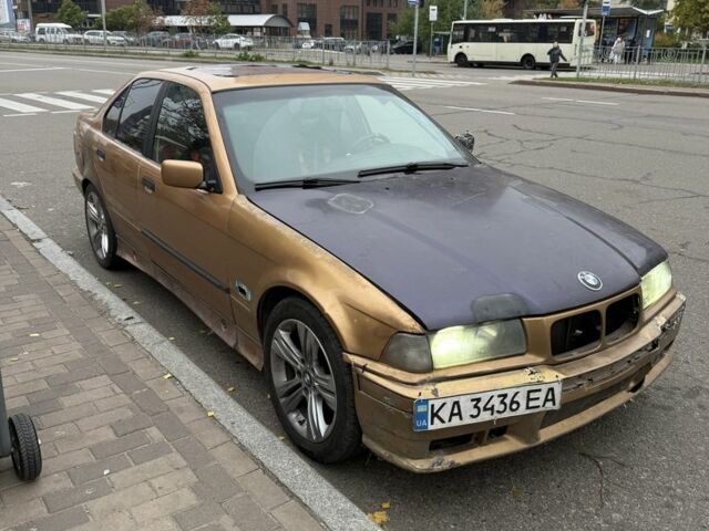 Желтый БМВ 3 Серия, объемом двигателя 2.5 л и пробегом 350 тыс. км за 3000 $, фото 1 на Automoto.ua