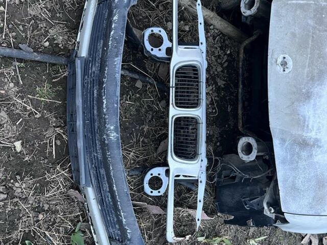 Серый БМВ 3 Серия, объемом двигателя 0 л и пробегом 180 тыс. км за 700 $, фото 1 на Automoto.ua