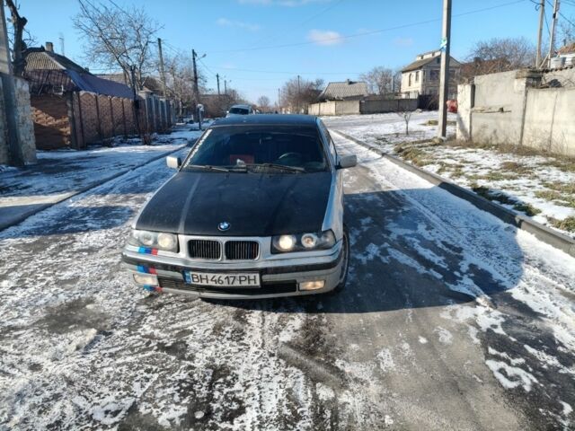 Сірий БМВ 3 Серія, об'ємом двигуна 1.6 л та пробігом 2 тис. км за 1850 $, фото 1 на Automoto.ua