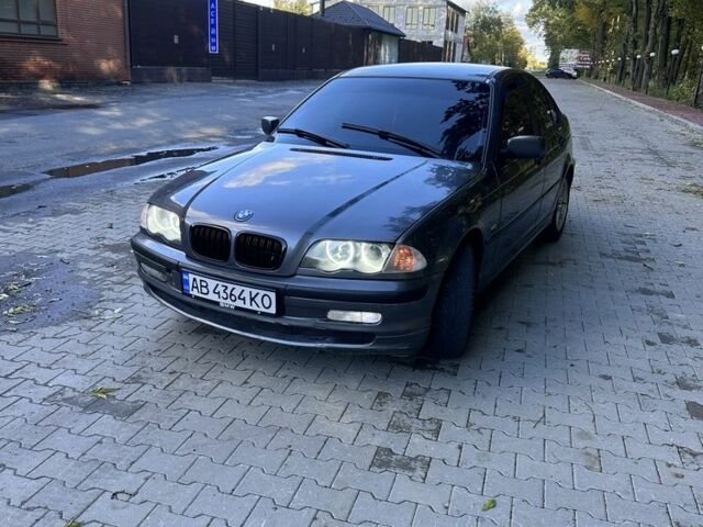 Серый БМВ 3 Серия, объемом двигателя 2 л и пробегом 363 тыс. км за 3600 $, фото 1 на Automoto.ua