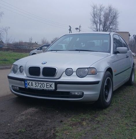 Серый БМВ 3 Серия, объемом двигателя 1.8 л и пробегом 212 тыс. км за 5000 $, фото 1 на Automoto.ua