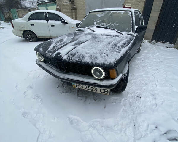 Серый БМВ 3 Серия, объемом двигателя 1.8 л и пробегом 300 тыс. км за 1200 $, фото 1 на Automoto.ua