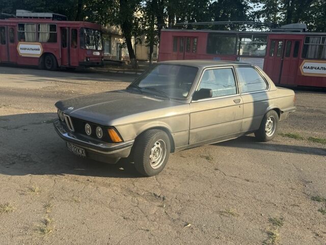 Сірий БМВ 3 Серія, об'ємом двигуна 1.8 л та пробігом 285 тис. км за 1300 $, фото 1 на Automoto.ua