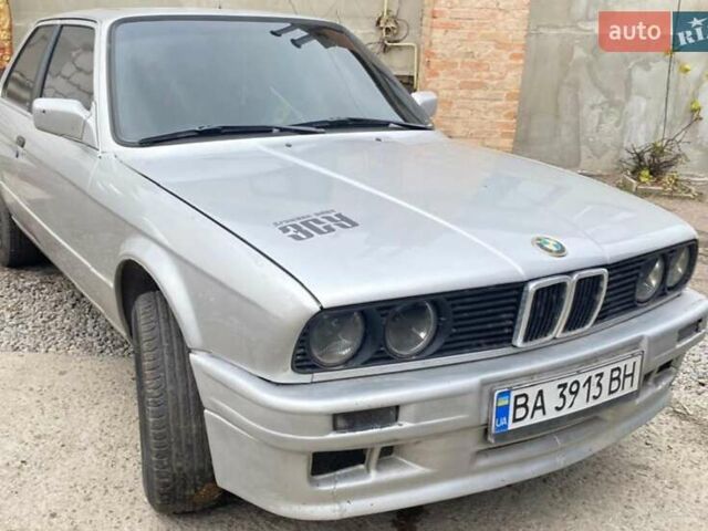 Серый БМВ 3 Серия, объемом двигателя 2.49 л и пробегом 346 тыс. км за 2350 $, фото 1 на Automoto.ua