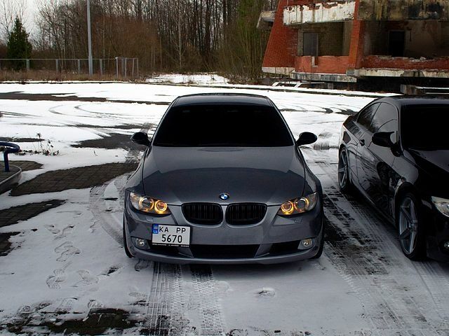 Серый БМВ 3 Серия, объемом двигателя 2.5 л и пробегом 200 тыс. км за 8700 $, фото 1 на Automoto.ua