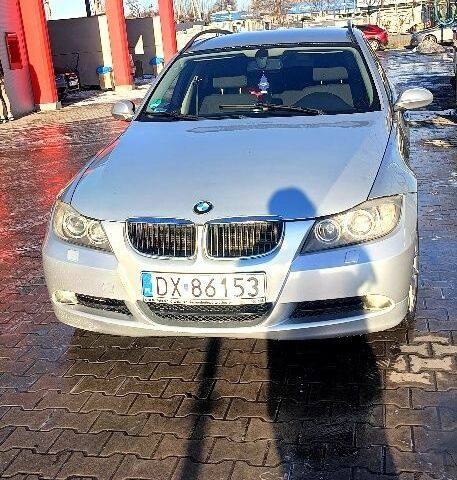 Серый БМВ 3 Серия, объемом двигателя 0 л и пробегом 392 тыс. км за 3396 $, фото 1 на Automoto.ua