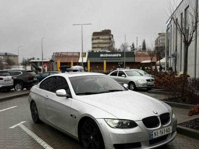 Сірий БМВ 3 Серія, об'ємом двигуна 3 л та пробігом 190 тис. км за 4800 $, фото 1 на Automoto.ua