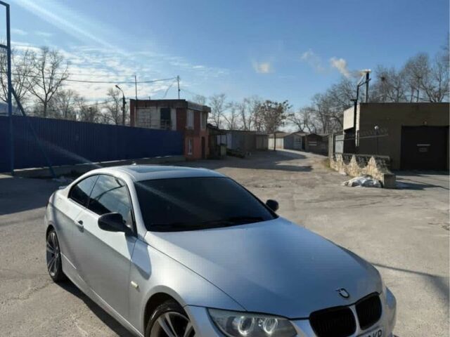 Серый БМВ 3 Серия, объемом двигателя 3 л и пробегом 165 тыс. км за 7950 $, фото 1 на Automoto.ua