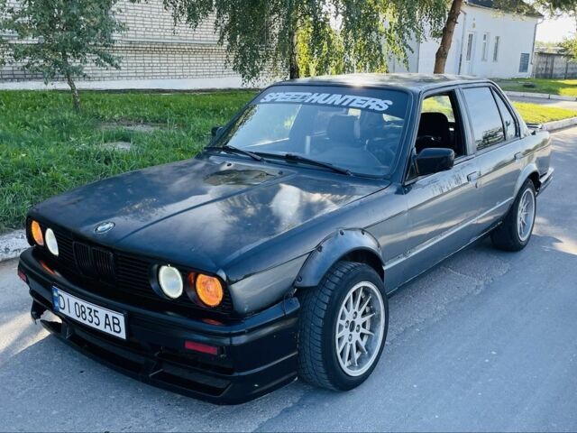 Серый БМВ 3 Серия, объемом двигателя 2 л и пробегом 10 тыс. км за 3000 $, фото 1 на Automoto.ua