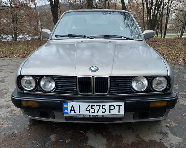 Серый БМВ 3 Серия, объемом двигателя 1.77 л и пробегом 420 тыс. км за 2100 $, фото 1 на Automoto.ua