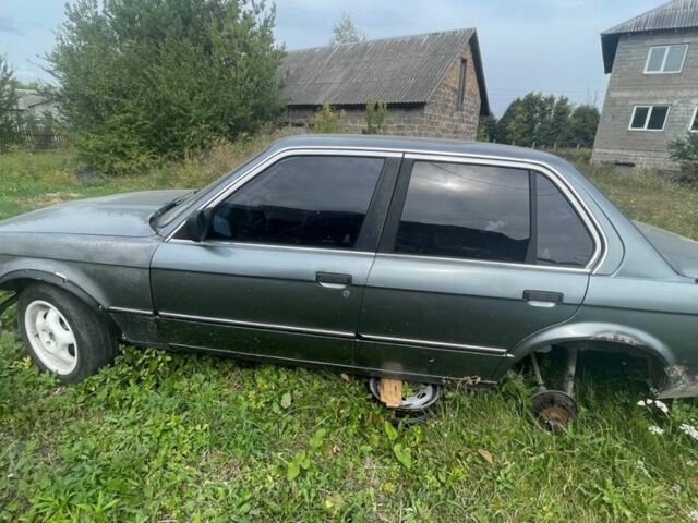 Серый БМВ 3 Серия, объемом двигателя 1.8 л и пробегом 250 тыс. км за 250 $, фото 1 на Automoto.ua