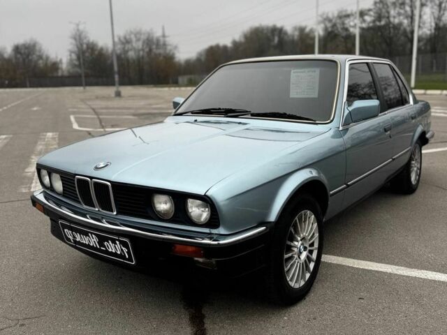 Серый БМВ 3 Серия, объемом двигателя 0 л и пробегом 292 тыс. км за 2200 $, фото 1 на Automoto.ua