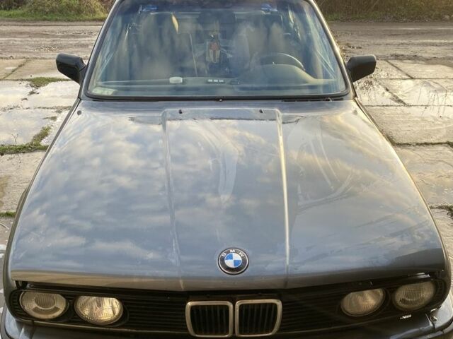 Сірий БМВ 3 Серія, об'ємом двигуна 10 л та пробігом 350 тис. км за 1600 $, фото 1 на Automoto.ua