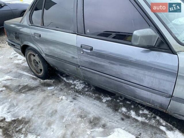 Серый БМВ 3 Серия, объемом двигателя 1.6 л и пробегом 200 тыс. км за 1000 $, фото 1 на Automoto.ua