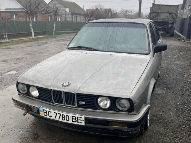 Серый БМВ 3 Серия, объемом двигателя 2.4 л и пробегом 200 тыс. км за 600 $, фото 1 на Automoto.ua