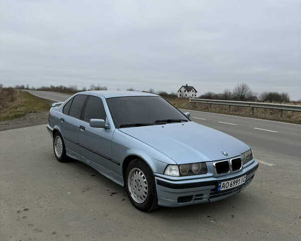 Серый БМВ 3 Серия, объемом двигателя 2.5 л и пробегом 296 тыс. км за 2999 $, фото 1 на Automoto.ua