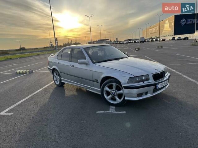 Серый БМВ 3 Серия, объемом двигателя 1.99 л и пробегом 380 тыс. км за 2600 $, фото 1 на Automoto.ua