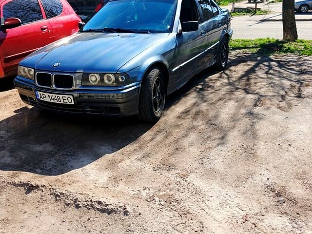 Сірий БМВ 3 Серія, об'ємом двигуна 1.6 л та пробігом 83 тис. км за 2300 $, фото 1 на Automoto.ua