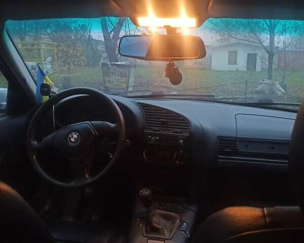 Сірий БМВ 3 Серія, об'ємом двигуна 1.8 л та пробігом 460 тис. км за 2450 $, фото 1 на Automoto.ua