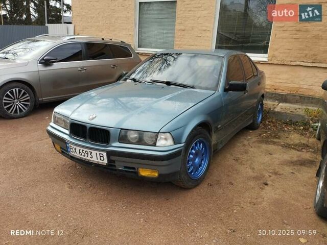 Серый БМВ 3 Серия, объемом двигателя 1.6 л и пробегом 501 тыс. км за 2500 $, фото 1 на Automoto.ua