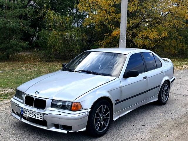 Серый БМВ 3 Серия, объемом двигателя 1.8 л и пробегом 0 тыс. км за 2000 $, фото 1 на Automoto.ua