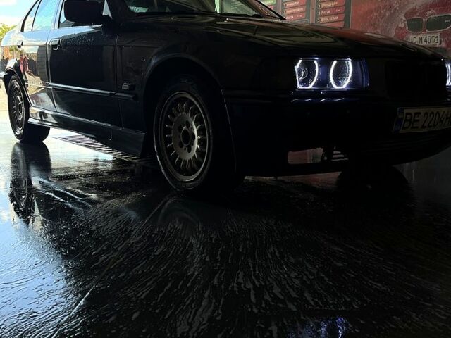 Сірий БМВ 3 Серія, об'ємом двигуна 1.8 л та пробігом 273 тис. км за 2200 $, фото 1 на Automoto.ua