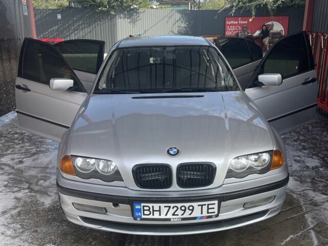 Сірий БМВ 3 Серія, об'ємом двигуна 2 л та пробігом 3 тис. км за 4200 $, фото 1 на Automoto.ua