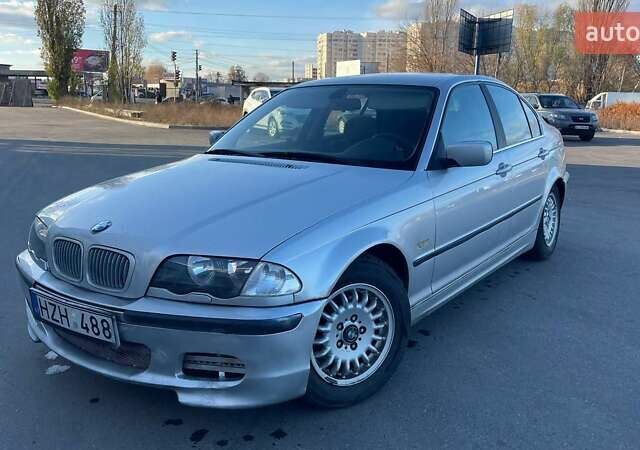 Серый БМВ 3 Серия, объемом двигателя 2 л и пробегом 233 тыс. км за 2700 $, фото 1 на Automoto.ua