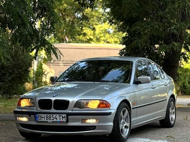 Сірий БМВ 3 Серія, об'ємом двигуна 2 л та пробігом 270 тис. км за 4200 $, фото 1 на Automoto.ua