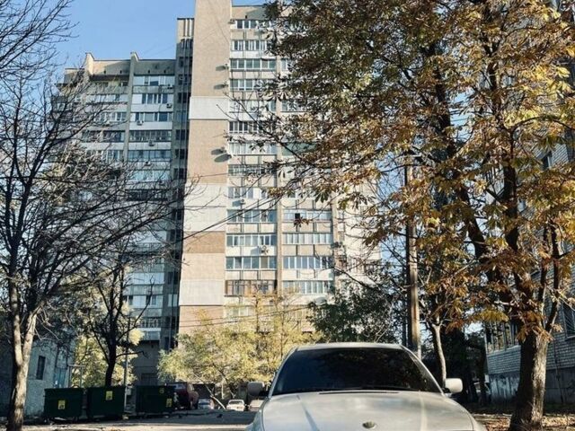 Серый БМВ 3 Серия, объемом двигателя 2.2 л и пробегом 450 тыс. км за 4500 $, фото 1 на Automoto.ua