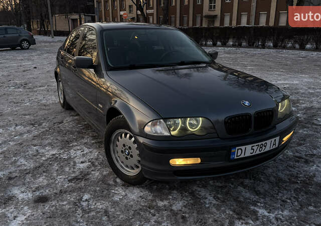 Серый БМВ 3 Серия, объемом двигателя 1.9 л и пробегом 400 тыс. км за 5300 $, фото 1 на Automoto.ua