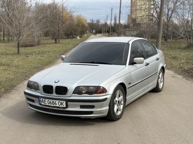 Серый БМВ 3 Серия, объемом двигателя 1.9 л и пробегом 280 тыс. км за 2950 $, фото 1 на Automoto.ua