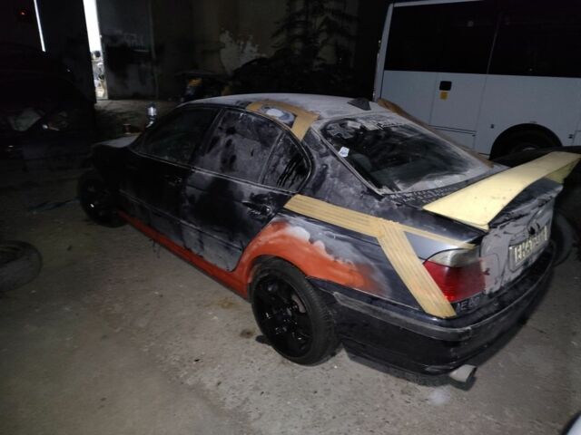 Серый БМВ 3 Серия, объемом двигателя 2 л и пробегом 234 тыс. км за 3200 $, фото 1 на Automoto.ua