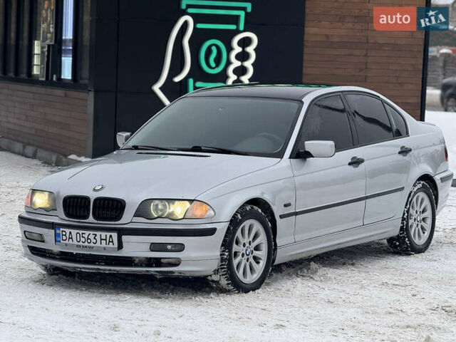 Серый БМВ 3 Серия, объемом двигателя 2 л и пробегом 320 тыс. км за 3250 $, фото 1 на Automoto.ua