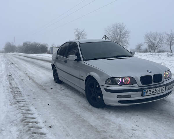 Серый БМВ 3 Серия, объемом двигателя 1.9 л и пробегом 280 тыс. км за 3900 $, фото 1 на Automoto.ua