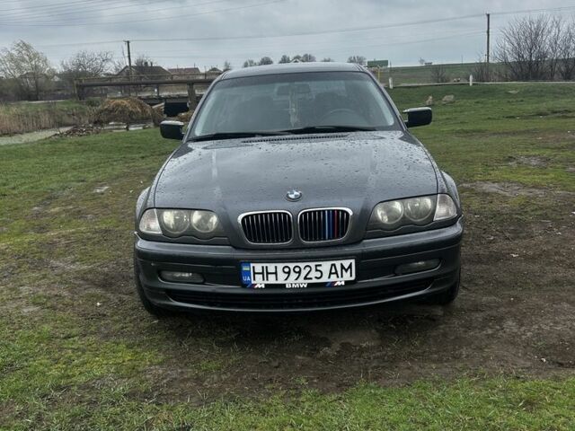 Серый БМВ 3 Серия, объемом двигателя 2.2 л и пробегом 350 тыс. км за 4450 $, фото 1 на Automoto.ua