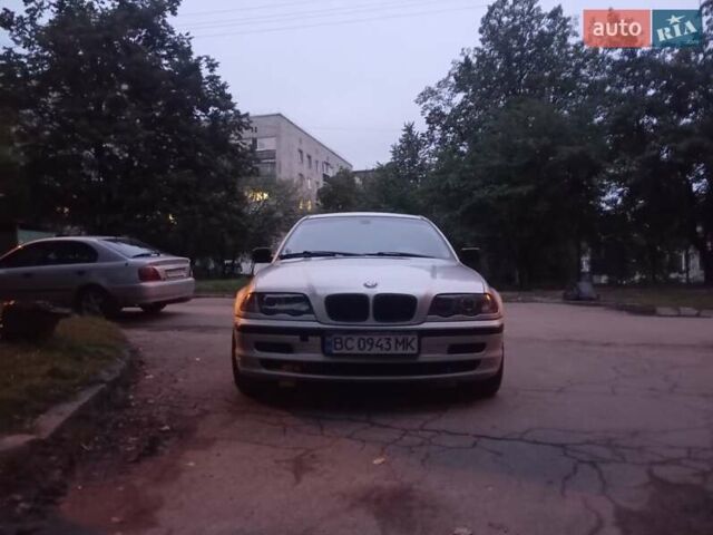 Серый БМВ 3 Серия, объемом двигателя 2 л и пробегом 335 тыс. км за 3999 $, фото 1 на Automoto.ua