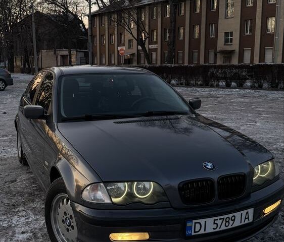 Серый БМВ 3 Серия, объемом двигателя 1.9 л и пробегом 400 тыс. км за 5300 $, фото 1 на Automoto.ua